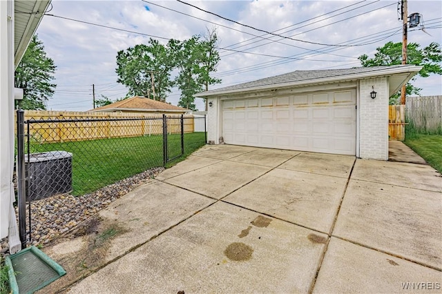 24 Ceil Dr, Cheektowaga, NY 14227 - view of detached garage