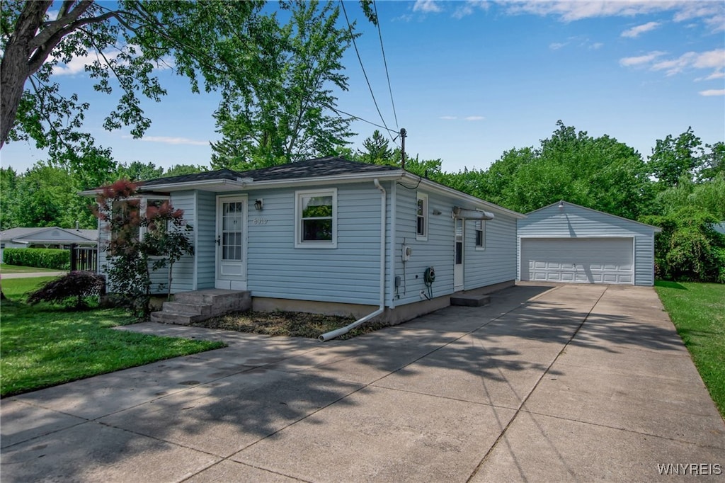 6910 Hamilton Dr, Evans, NY 14047 - photo 1