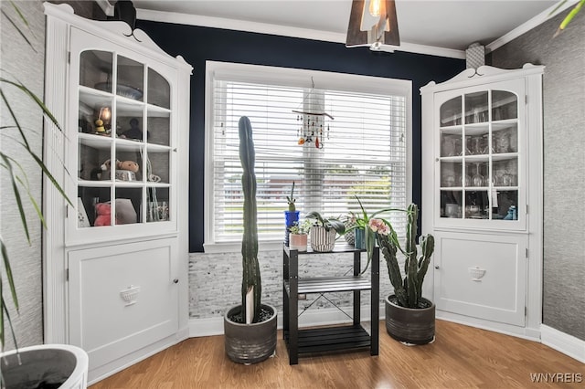 1871 Eggert Rd, Amherst, NY 14226 - dining space with wood finished floors and ornamental molding