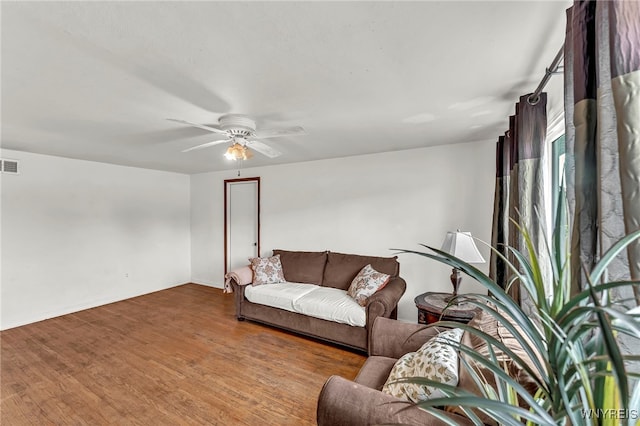 302 Midland Ave, Tonawanda, NY 14223 - living area featuring a ceiling fan and wood finished floors