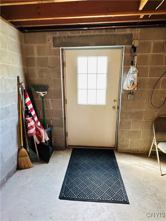 3370 Hicks Rd, Scipio, NY 13118 - property entrance