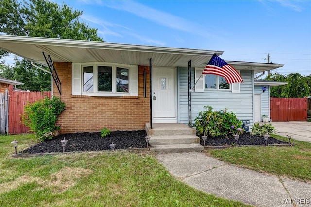 41 Dennis Ln, Cheektowaga, NY 14227 - bungalow-style house featuring brick siding