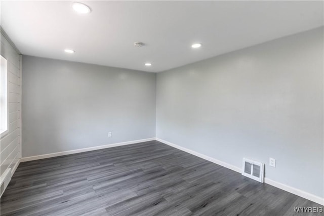 370 W W Girard Blvd, Tonawanda, NY 14217 - spare room with dark wood-style floors, recessed lighting, and a smoke detector