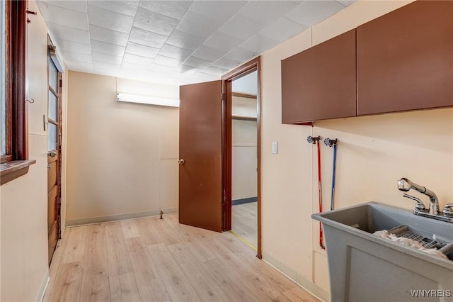 146 Longnecker St, Buffalo, NY 14206 - corridor featuring light wood finished floors