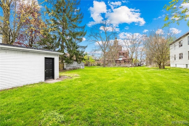 374 Dewey Ave, Buffalo, NY 14214 - view of grassy yard