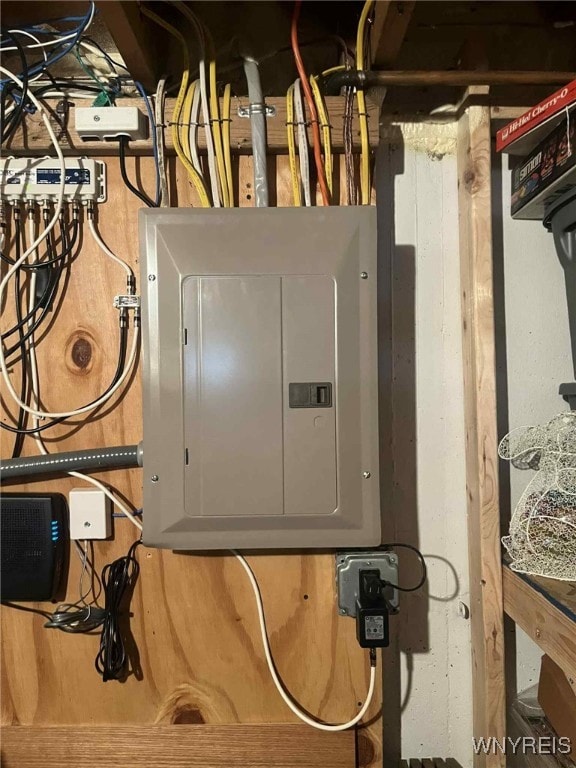 120 Park Lane Cir, Lockport City, NY 14094 - utilities featuring electric panel