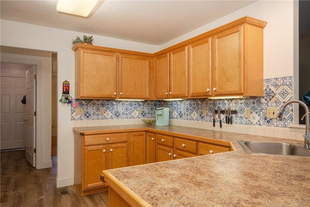 203 Upland Run, Horseheads, NY 14845 - kitchen featuring dark wood-type flooring, light countertops, and decorative backsplash