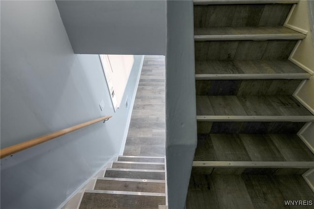 40 Decker St, Buffalo, NY 14215 - view of stairs