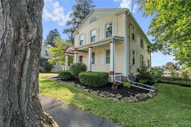 16 Onondaga St, Skaneateles, NY 13152 - view of front facade featuring a porch