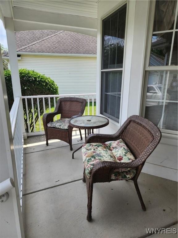 44 French Oaks Ln, Amherst, NY 14051 - photo 3