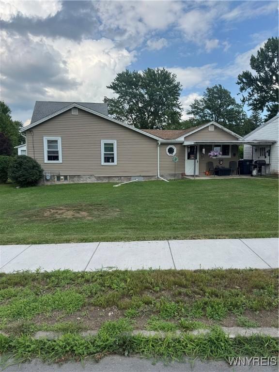 29 Church St, Royalton, NY 14105 - single story home featuring a front yard