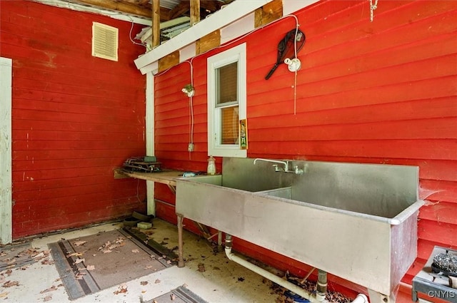 9255 Brown Rd, Brookfield, NY 13485