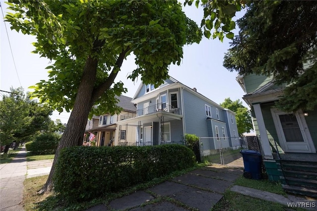 54 Tuxedo Pl, Buffalo, NY 14207 - view of front of property