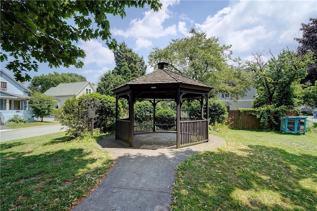 26 Fountain St, Rochester, NY 14620 - surrounding community featuring a gazebo