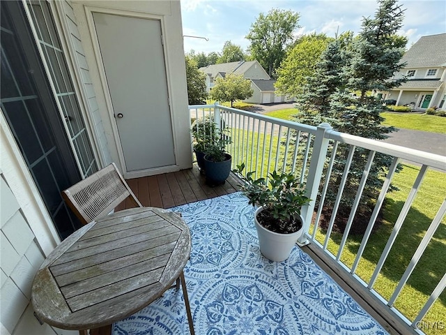 2301 Greymoor Way, Lysander, NY 13027 - balcony with a residential view