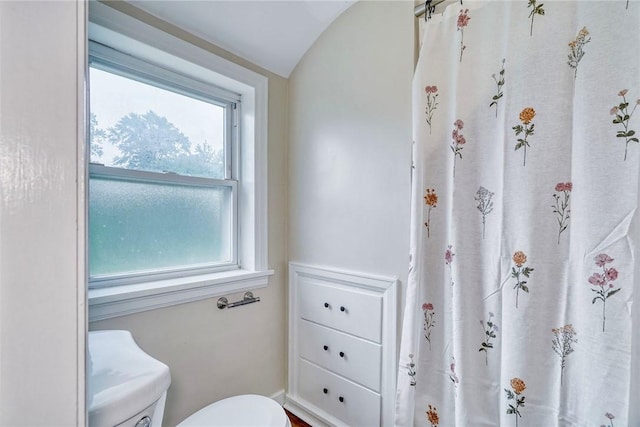 2862 Culver Rd, Irondequoit, NY 14622 - full bath with curtained shower and vaulted ceiling