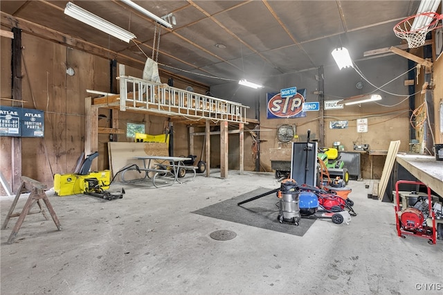 7165 Manlius Center Rd, Manlius, NY 13057 - view of garage