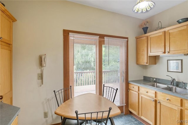 315 Boyden St, Syracuse, NY 13203 - kitchen with light brown cabinets and light tile patterned floors