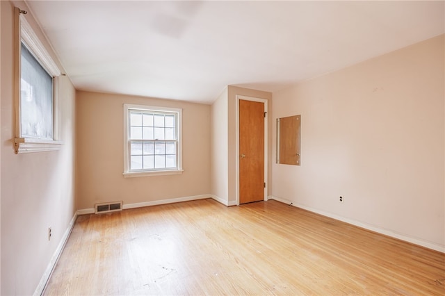 360 San Gabriel Dr, Rochester, NY 14610 - empty room featuring light wood-style flooring and baseboards