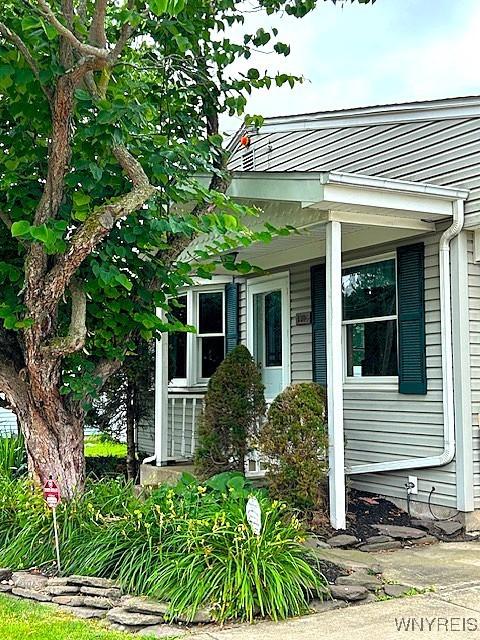 1014 98th St, Niagara Falls, NY 14304 - photo 6