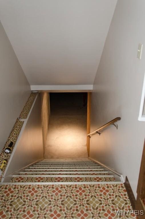 573 Locust St, North Tonawanda, NY 14120 - view of staircase