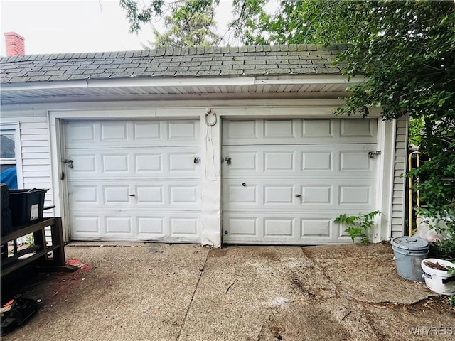 97 Kail St, Buffalo, NY 14207 - view of garage