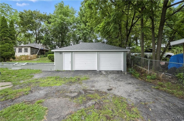 215 Vann St, Syracuse, NY 13206 - view of detached garage