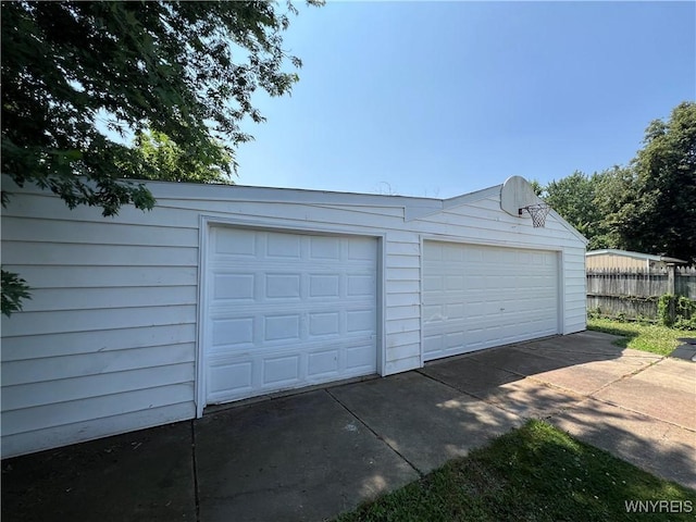 42 Argus St, Buffalo, NY 14207 - view of detached garage