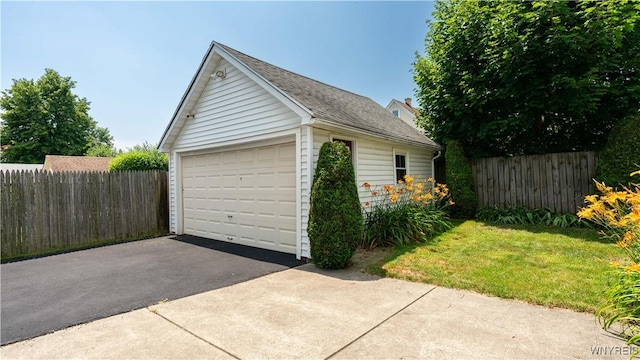 46 Alexander Ave, Cheektowaga, NY 14211 - view of detached garage