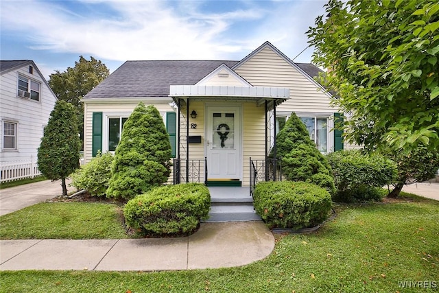82 Canterbury Ln, Tonawanda, NY 14217 - photo 1