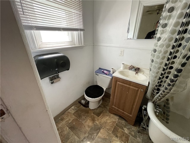 1113 Whitney Ave, Niagara Falls, NY 14301 - photo 2