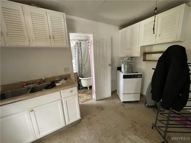 1113 Whitney Ave, Niagara Falls, NY 14301 - photo 3