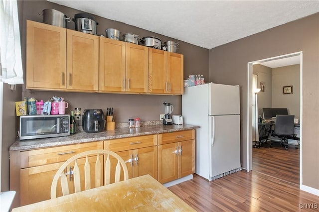 215 Cleveland Ave, Syracuse, NY 13208 - photo 17