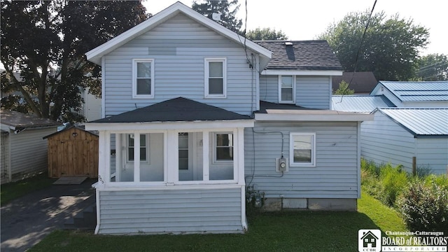 305 Canary St, Dunkirk, NY 14048 - photo 2