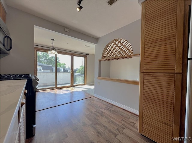 10 Cambridge Unit E, Amherst, NY 14221 - photo 4