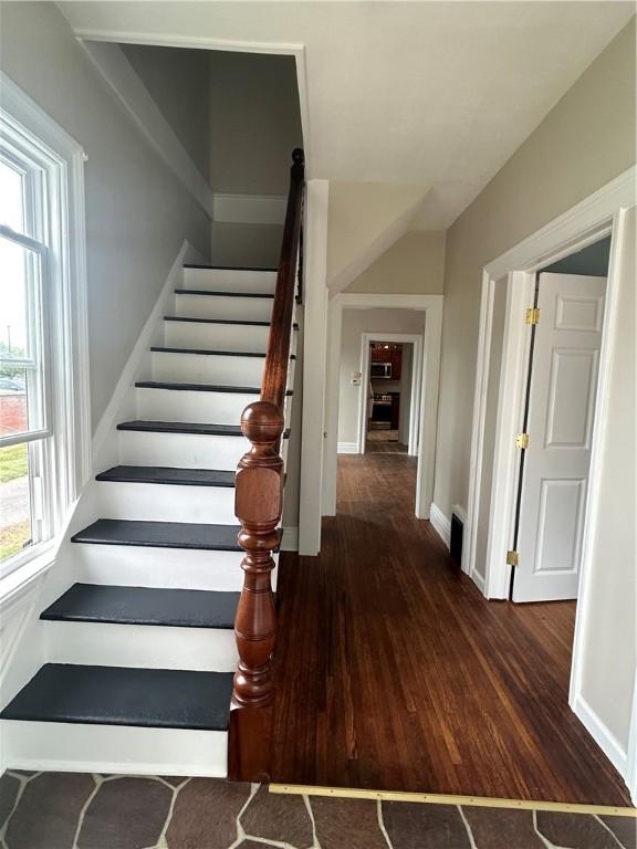 111 Lewis St, Geneva City, NY 14456 - photo 5