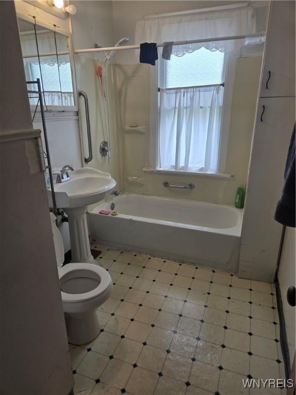 563 Lasalle Ave, Buffalo, NY 14215 - photo 16