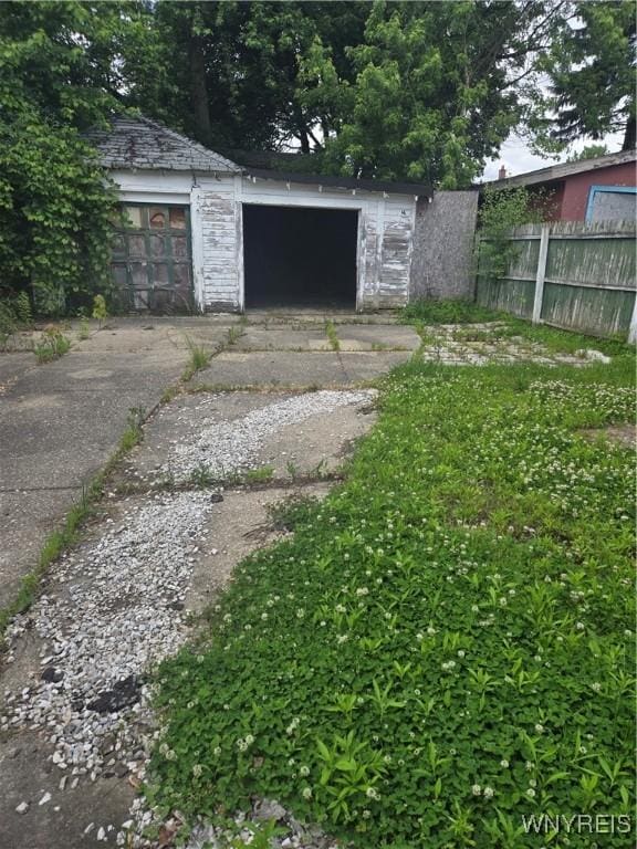 594 Lasalle Ave, Buffalo, NY 14215 - photo 5