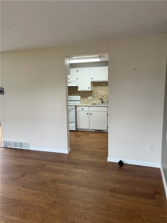 24 Springwood Dr, Webster, NY 14580 - photo 11