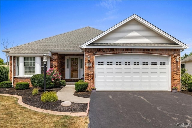 5675 Hidden Lake Dr, Lockport Town, NY 14094 - photo 1