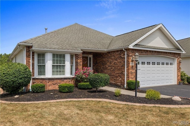 5675 Hidden Lake Dr, Lockport Town, NY 14094 - photo 2
