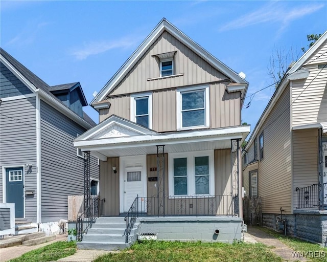 31 Sherwood St, Buffalo, NY 14213 - photo 1
