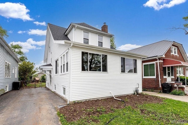 52 Hawthorne Ave, Tonawanda, NY 14223 - photo 1