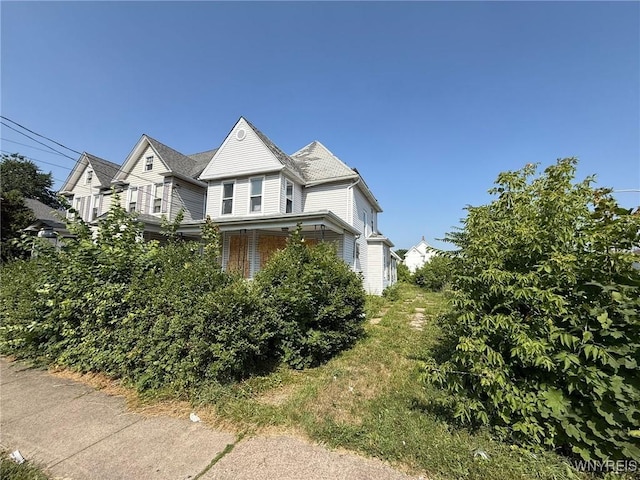 725 15th St, Niagara Falls, NY 14301 - photo 1
