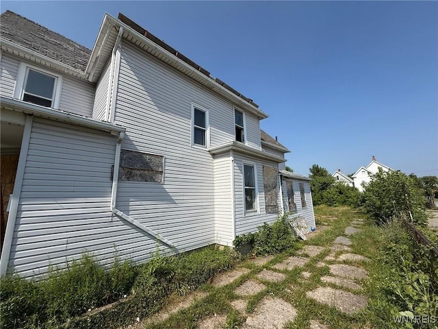 725 15th St, Niagara Falls, NY 14301 - photo 2