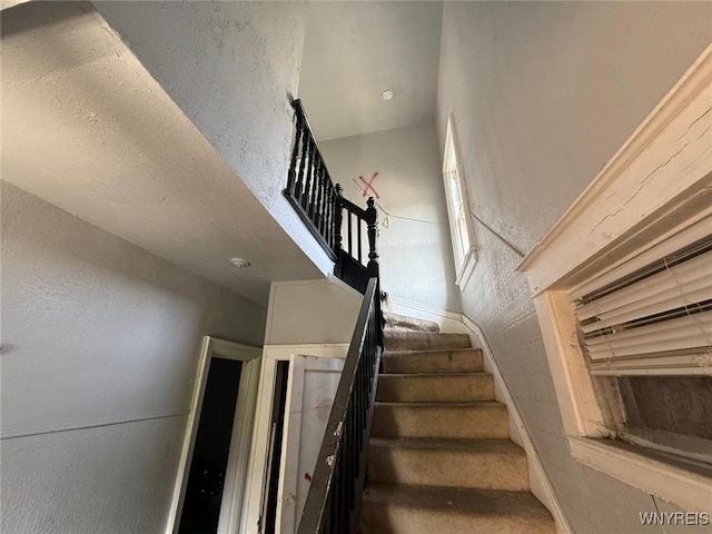 725 15th St, Niagara Falls, NY 14301 - photo 17