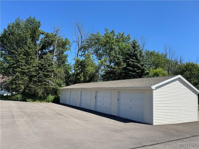 39 Olde Stone Ln, Lancaster, NY 14086 - photo 41