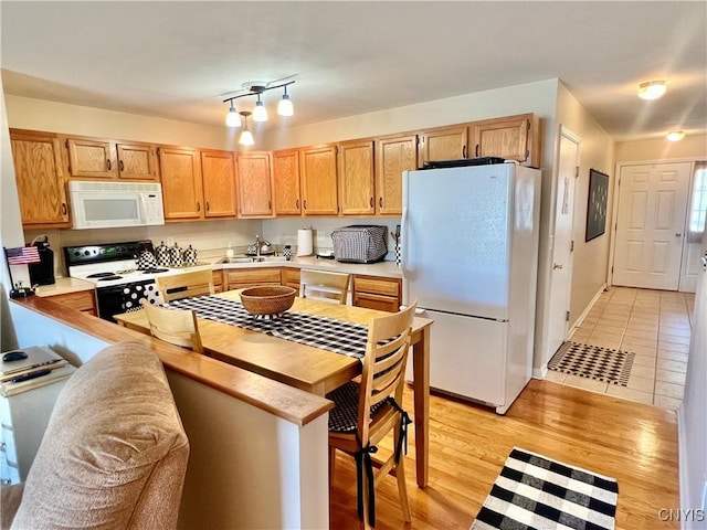 153 Timber Wolf Cir, Geddes, NY 13209 - photo 4