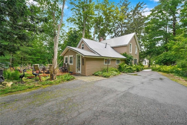 708 W Falls Rd, Aurora, NY 14170 - photo 3