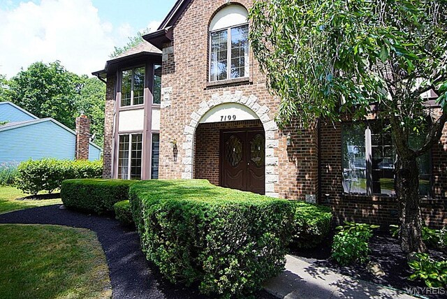 7199 Woodhaven Dr, Lockport Town, NY 14094 - photo 4